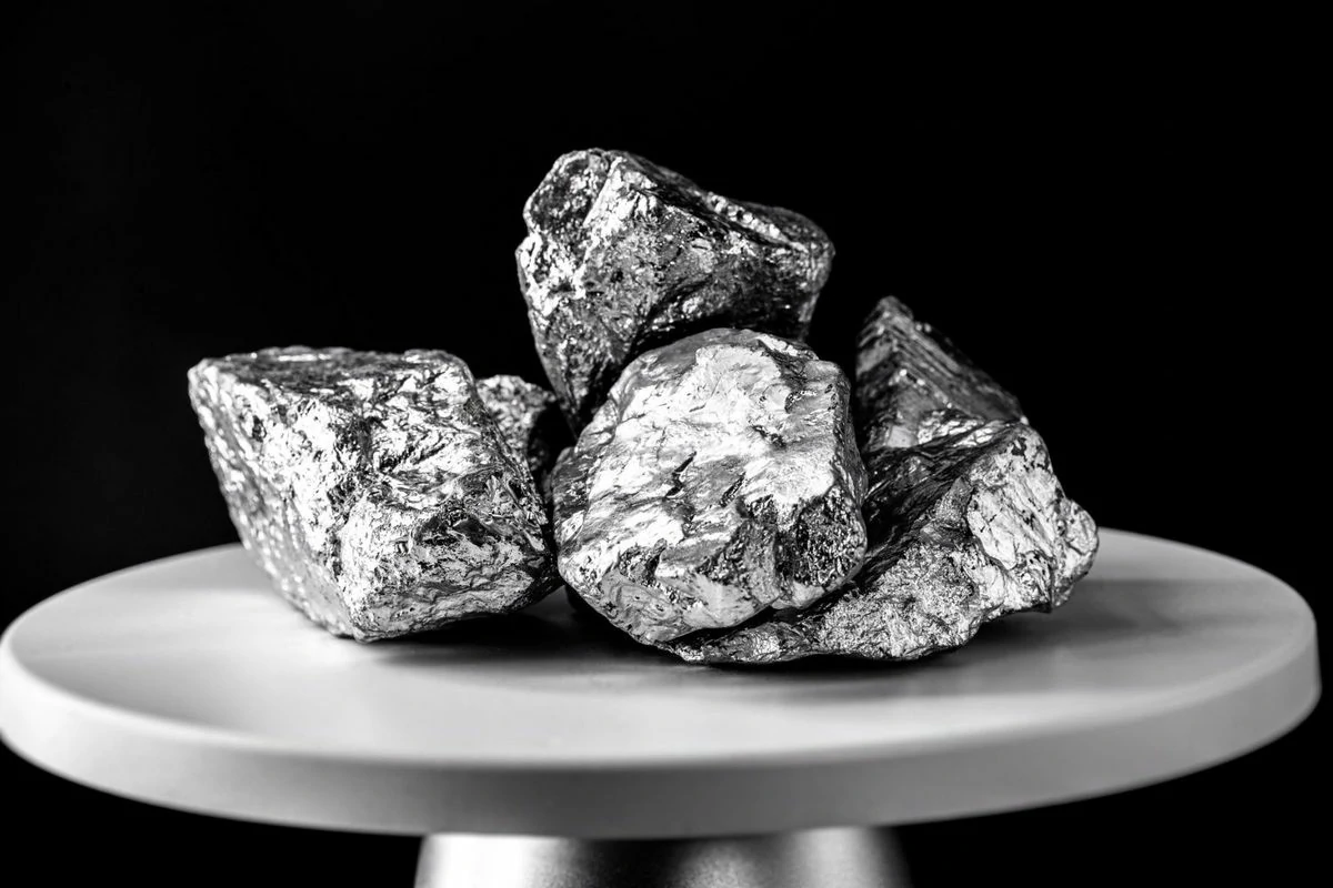 How Many Precious Metals are Found in Electronic Devices